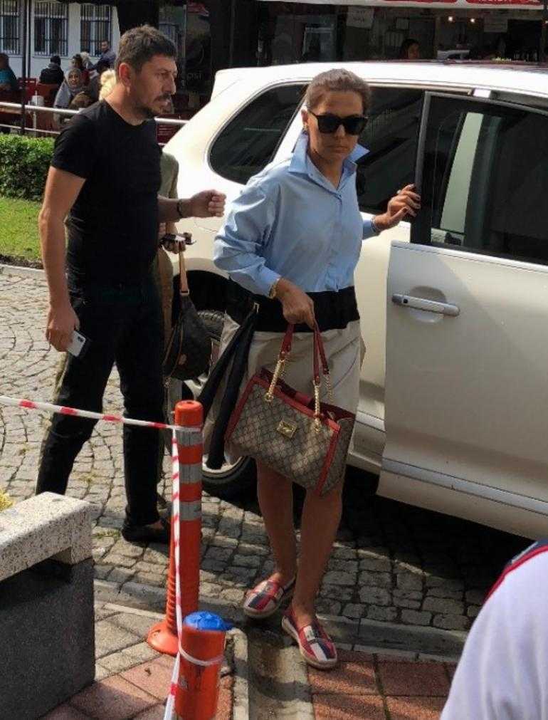 Demet+Akal%C4%B1n+Okan+Kurt%E2%80%99tan+bo%C5%9Fand%C4%B1+sessizli%C4%9Fini+bozdu%21; Demet+Akal%C4%B1n+Okan+Kurt%E2%80%99tan+bo%C5%9Fand%C4%B1+sessizli%C4%9Fini+bozdu%21;