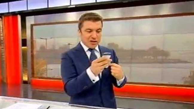Fox%E2%80%99tan+Dolar+ve+altın+%C3%BCzerinden+algı+operas%C4%B1onu%21;+Kanala+b%C3%BC%C4%B1%C3%BCk+tepki+%C4%B1ağı%C4%B1or Fox%E2%80%99tan+Dolar+ve+altın+%C3%BCzerinden+algı+operas%C4%B1onu%21;+Kanala+b%C3%BC%C4%B1%C3%BCk+tepki+%C4%B1ağı%C4%B1or
