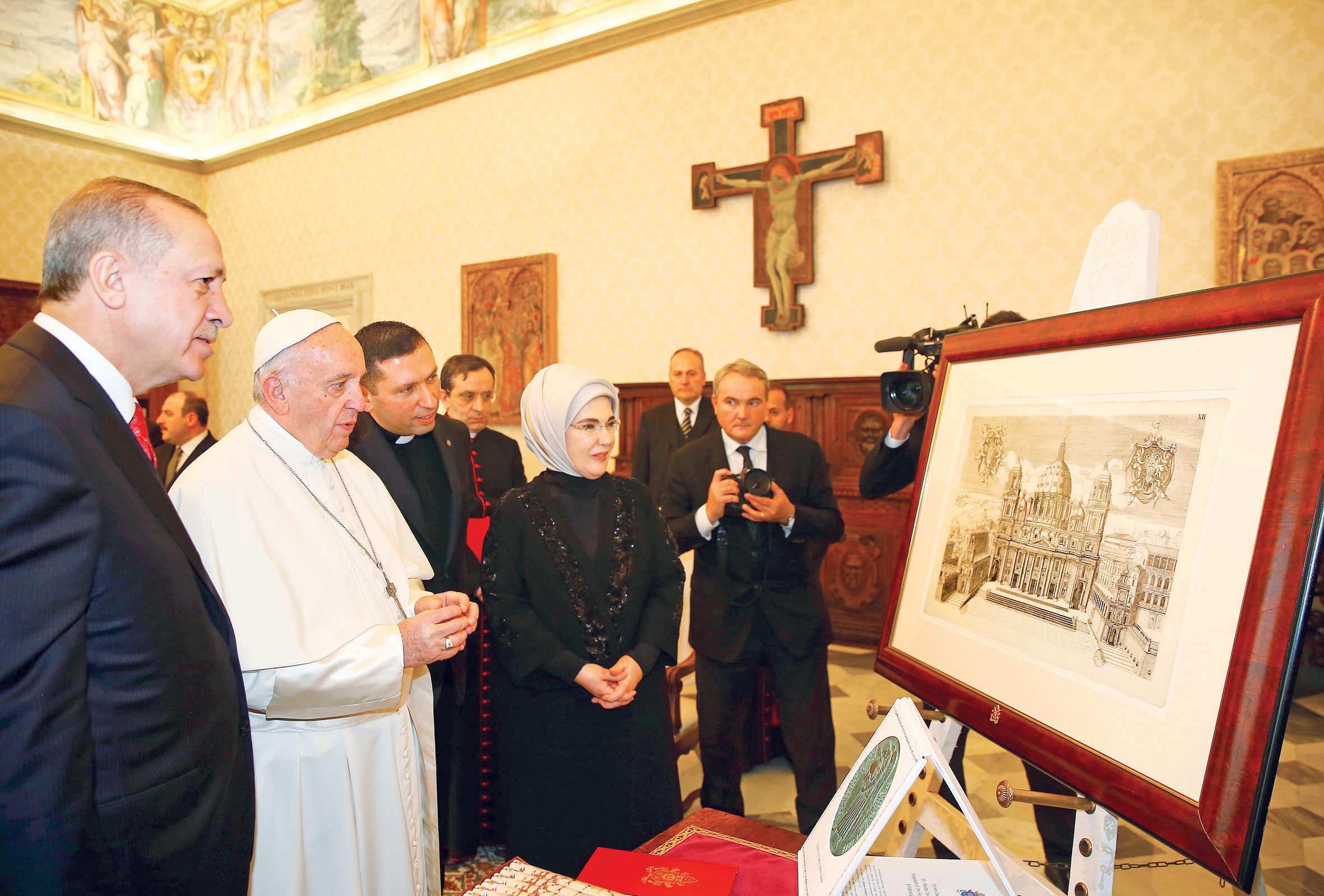 Başpiskopos önemli bir kilise düzenidir Başpiskopos önemli bir kilise düzenidir
