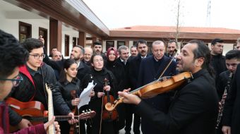 Cumhurbaşkanı Recep Tayyip Erdoğan, açılını gerçekleştirdiği '15 Temmuz Millet Bahçesi'ni gezdi. Erd