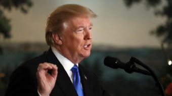 Trump, Finlandiye dönüşü Beyaz Saray´da basın karşısına çıktı. Trump, ´İstihbarat servislerine güven