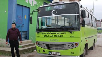 Kocaeli´de halk otobüsü şoförü, durakta tekerlekli sandalyede bekleyen engelli çocuğu ve annesini ar