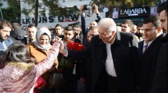 İstanbul Büyükşehir Belediye Başkanı ve AK Parti Büyükçekmece Belediye Başkan Adayı Mevlüt Uysal, Bü