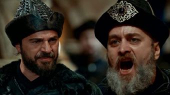 Çarşamba akşamlarının vazgeçilmezi Diriliş Ertuğrul´da Ertuğrul Bey´in Sadettin Köpek´in öldürdüğü s
