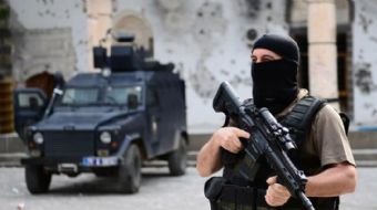 Diyarbakır´ın Lice ile Kulp ilçeleri arasında kalan 69 köy ve mezrada, terör örgütü PKK´ya yönelik s