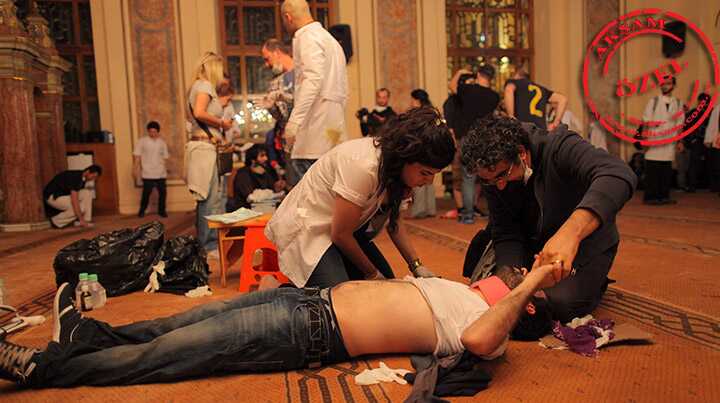 Gezi+Park%C4%B1+eylemcilerinin+s%C4%B1%C4%9F%C4%B1nd%C4%B1%C4%9F%C4%B1+camide+ya%C5%9Fananlar%C4%B1+caminin+m%C3%BCezzini+anlatt%C4%B1