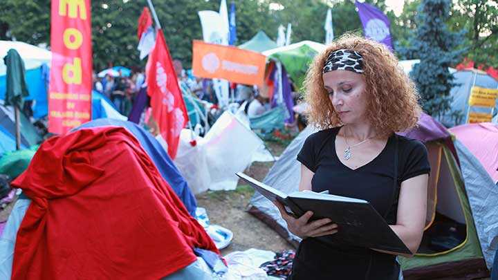 Gezi+Park%C4%B1+kendini+g%C3%BCnl%C3%BCklerde+anlat%C4%B1yor+