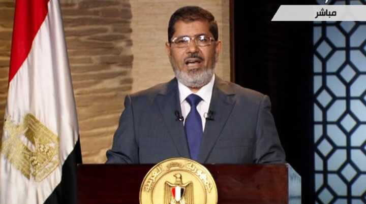 Mursi%E2%80%99den+fla%C5%9F+a%C3%A7%C4%B1klama:+Darbeyi+kabul+etmiyorum