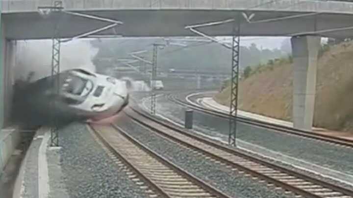 %C4%B0%C5%9Fte+%C4%B0spanya%E2%80%99daki+tren+kazas%C4%B1%21;+(video)