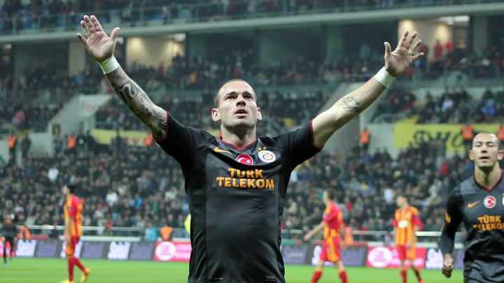 Wesley+Sneijder+sakatland%C4%B1...