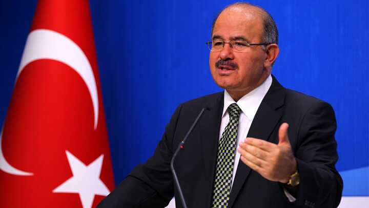 H%C3%BCseyin+%C3%87elik:+4+Bakan+istifas%C4%B1n%C4%B1+sundu,+%C5%9Fahidim