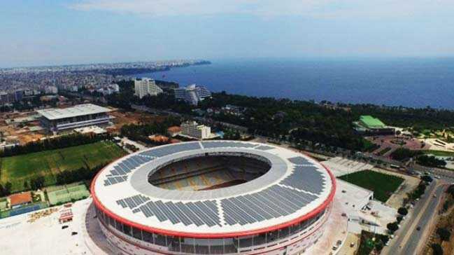 Antalya+Arena+d%C3%BCnyada+bir+ilki+ba%C5%9Fard%C4%B1%21;