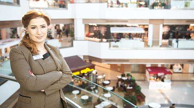 Outlet%E2%80%99e+%E2%80%99Sal%C4%B1+Pazar%C4%B1%E2%80%99+kurdu+ziyaret%C3%A7i+say%C4%B1s%C4%B1n%C4%B1+%40+art%C4%B1rd%C4%B1