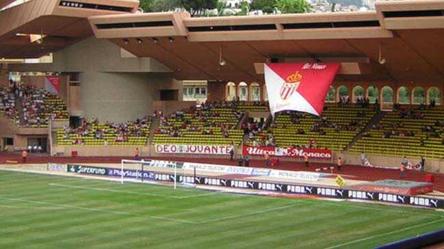 Monaco,+trib%C3%BCnlerini+dolduram%C4%B1yor