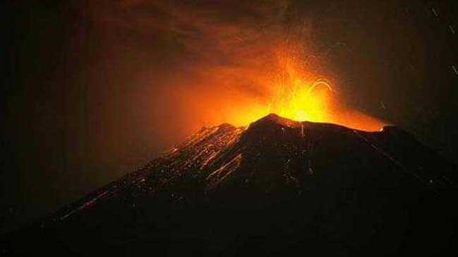 Popocatepetl+Yanarda%C4%9F%C4%B1+faaliyete+ge%C3%A7ti