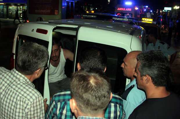 Manisa%E2%80%99da+polise+b%C4%B1%C3%A7akl%C4%B1+sald%C4%B1r%C4%B1