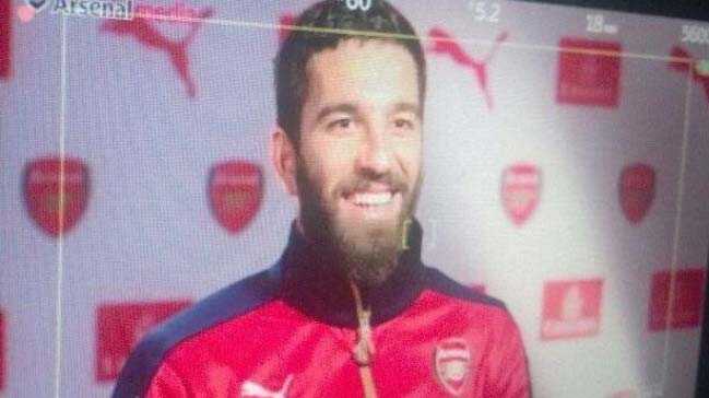 Arda+Turan,+Arsenal%E2%80%99i+kar%C4%B1%C5%9Ft%C4%B1rd%C4%B1%21;