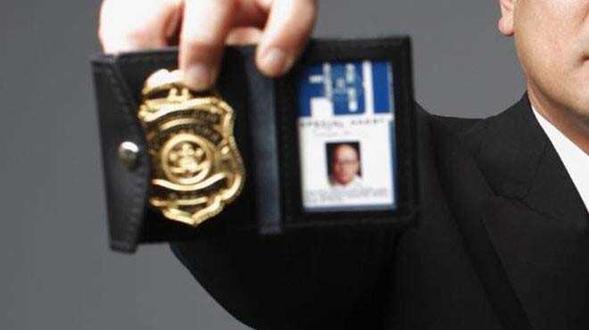 FBI+%C3%A7al%C4%B1%C5%9Fan%C4%B1+%C3%87in%E2%80%99e+gizli+bilgi+verdi%C4%9Fini+itiraf+etti