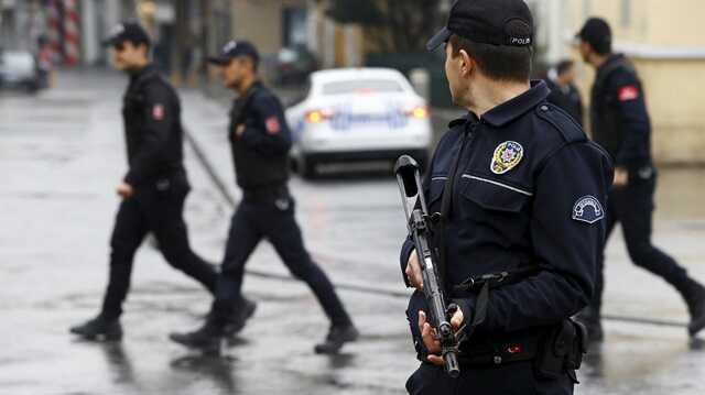 Son+Dakika+Haberleri:+Kayseri%E2%80%99de+FET%C3%96+operasyonu:+15+avukat+g%C3%B6zalt%C4%B1nda