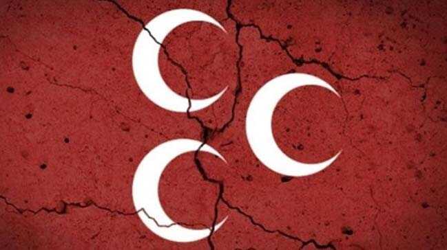 MHP’de+istifa+depremi