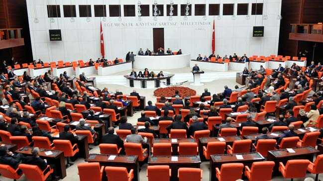 Vergi+bor%C3%A7lar%C4%B1n%C4%B1+yeniden+yap%C4%B1land%C4%B1ran+kanun+kabul+edildi