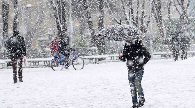 %C4%B0stanbul+yar%C4%B1n+okullar+tatil+mi+(13+Ocak)+%C4%B0%C5%9Fte+%C4%B0stanbul+hava+durumu