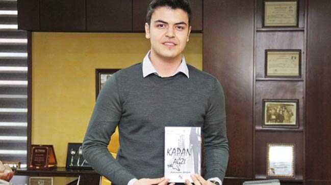20+ya%C5%9F%C4%B1nda+kitap+yazd%C4%B1,+Hollywood+pe%C5%9Fine+d%C3%BC%C5%9Ft%C3%BC
