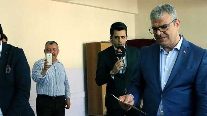 Ba%C5%9Fbakan+Yard%C4%B1mc%C4%B1s%C4%B1+Kaynak:+Bu+s%C3%BCrecin+kazanan%C4%B1+milletimiz+olmu%C5%9Ftur