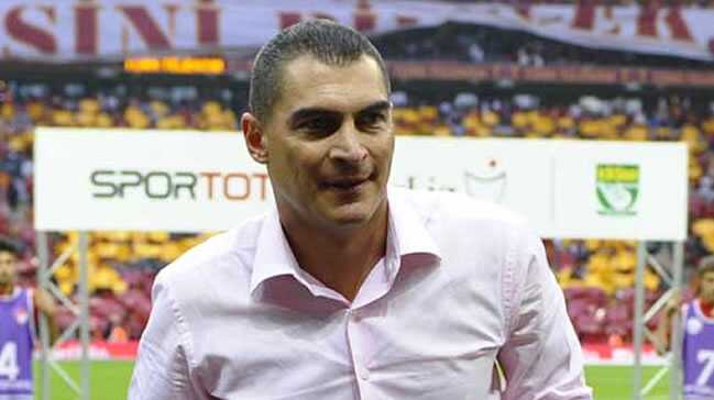 Eski+Galatasarayl%C4%B1+Mondragon+silahl%C4%B1+sald%C4%B1r%C4%B1ya+u%C4%9Frad%C4%B1