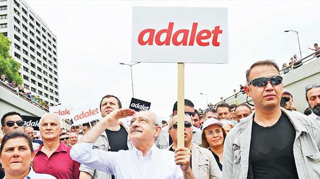Times%E2%80%99tan+sokak+%C3%A7a%C4%9Fr%C4%B1s%C4%B1+yapt%C4%B1