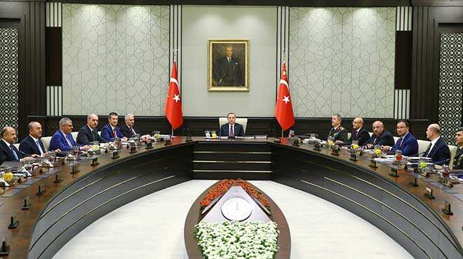 Demokrasi+ve+%C3%B6zg%C3%BCrl%C3%BCk+i%C3%A7in+OHAL+d%C3%B6rd%C3%BCnc%C3%BC+kez+uzat%C4%B1ld%C4%B1