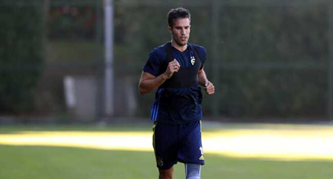 Robin+Van+Persie+geri+d%C3%B6n%C3%BCyor