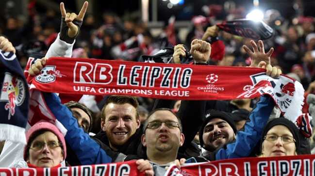 Be%C5%9Fikta%C5%9Fl%C4%B1+taraftarlar+Leipzig+ma%C3%A7%C4%B1nda+truva+yapt%C4%B1
