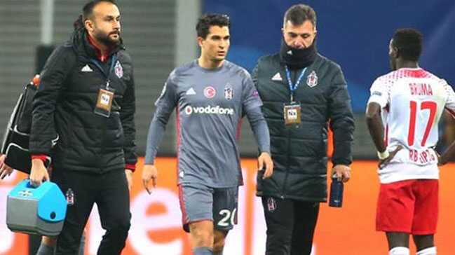 Be%C5%9Fikta%C5%9F%E2%80%99tan+Necip+Uysal+a%C3%A7%C4%B1klamas%C4%B1