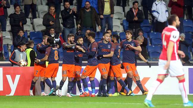 Medipol+Ba%C5%9Fak%C5%9Fehir:+2+Braga:+1