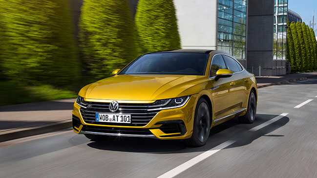 Volkswagen+Arteon+benzinli+motor+se%C3%A7ene%C4%9Fine+kavu%C5%9Ftu