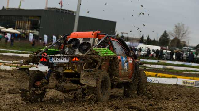%C4%B0stanbul+Off+Road+%C5%9Eampiyonas%C4%B1%E2%80%99n%C4%B1n+kazanan%C4%B1+Erkan+Birinci