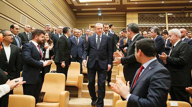 K%C4%B1l%C4%B1%C3%A7daro%C4%9Flu+benim+g%C3%BCndemimi+belirleyecek+bir+k%C4%B1ratta+de%C4%9Fil+