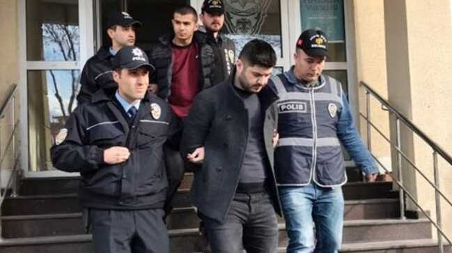 Marmara+b%C3%B6lgesinde+32+ki%C5%9Fiyi+internet+%C3%BCzerinden+doland%C4%B1ran+%C5%9F%C3%BCpheliler+yakaland%C4%B1