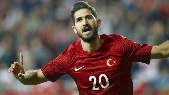 Ba%C5%9Fak%C5%9Fehir%E2%80%99den+3+b%C3%BCy%C3%BCklere+Emre+Akbaba+%C3%A7al%C4%B1m%C4%B1%21;