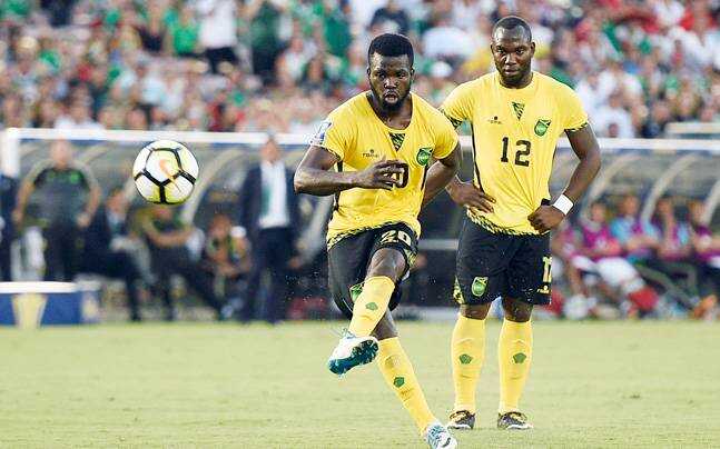 Kemar+Lawrence+art%C4%B1k+Trabzonspor%E2%80%99da%21;