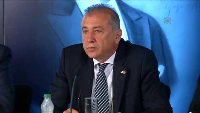 Galatasaray%E2%80%99da+basketboldan+sorumlu+y%C3%B6netici+Can+Topsakal+istifa+etti