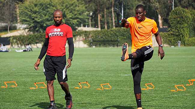 Cenk+Tosun+gidecek+Demba+Ba+gelecek