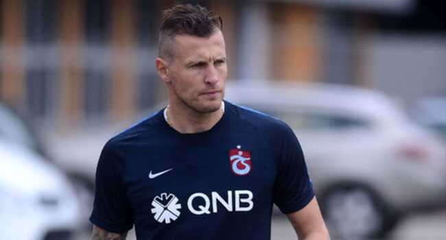 Durica,+futbolu+b%C4%B1rakaca%C4%9F%C4%B1n%C4%B1+a%C3%A7%C4%B1klad%C4%B1