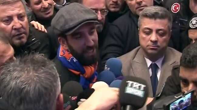Medipol+Ba%C5%9Fak%C5%9Fehir%E2%80%99in+sansasyonel+transferi+Arda+Turan+%C4%B0stanbul%E2%80%99a+geldi