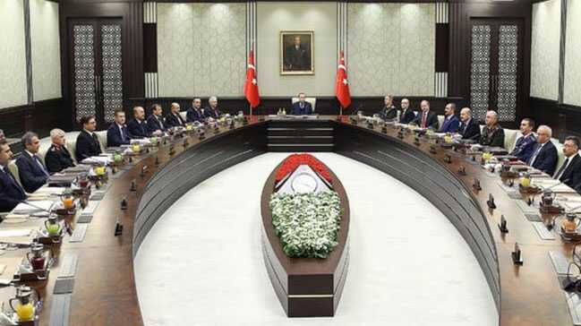 MGK,+ter%C3%B6r+ve+OHAL+g%C3%BCndemiyle+toplan%C4%B1yor
