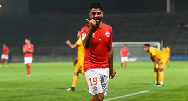 Umut+Bozok,+gol+krall%C4%B1%C4%9F%C4%B1na+ko%C5%9Fuyor
