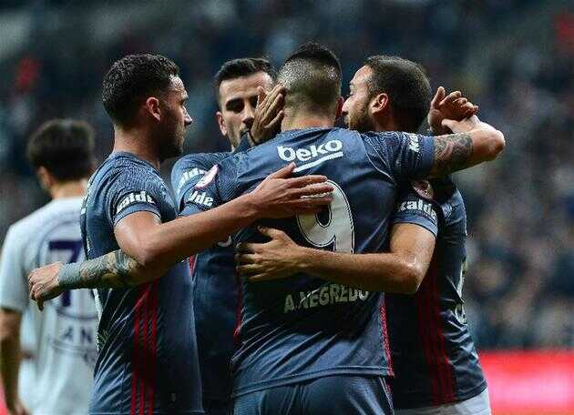 Be%C5%9Fikta%C5%9F+kupada+turlad%C4%B1