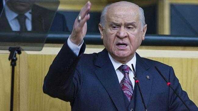 Bah%C3%A7eli%E2%80%99den+Hollanda%E2%80%99ya+tarihi+ayar:+%C4%B0stanbul%E2%80%99da+el+etek+%C3%B6pt%C3%BCklerini+unutmad%C4%B1k