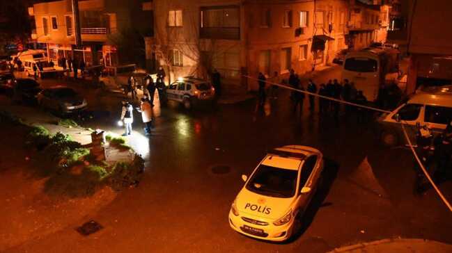 Asker+ka%C3%A7a%C4%9F%C4%B1+%C5%9Fah%C4%B1s+polise+sald%C4%B1rd%C4%B1:+1+polis+%C5%9Fehit+oldu,+1+polis+yaraland%C4%B1